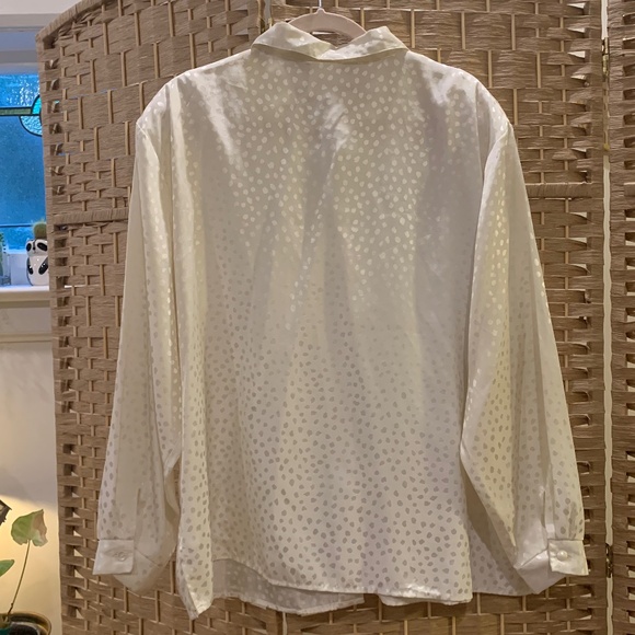 Vintage satin-like cheetah print blouse - Picture 2 of 9